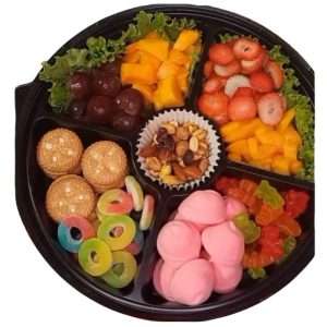 Bandeja de dulces y frutas