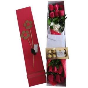 Caja de rosas con chocolates
