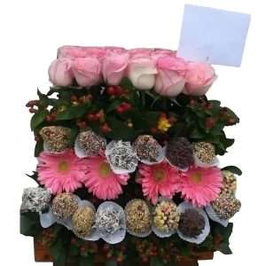 Rosas, gerberas y fresas con chocolate