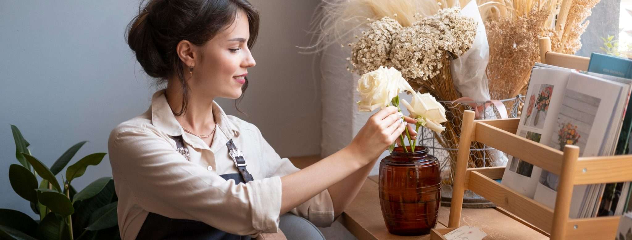Cuidado de flores en un entorno adecuado para prolongar su frescura