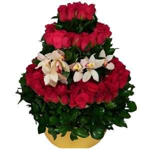 Dise&ntilde;o floral de 120 rosas